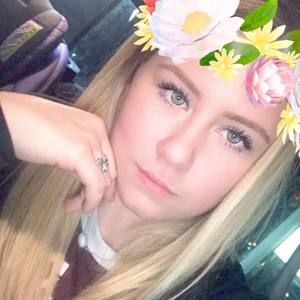 Meet your Posher, Carmen